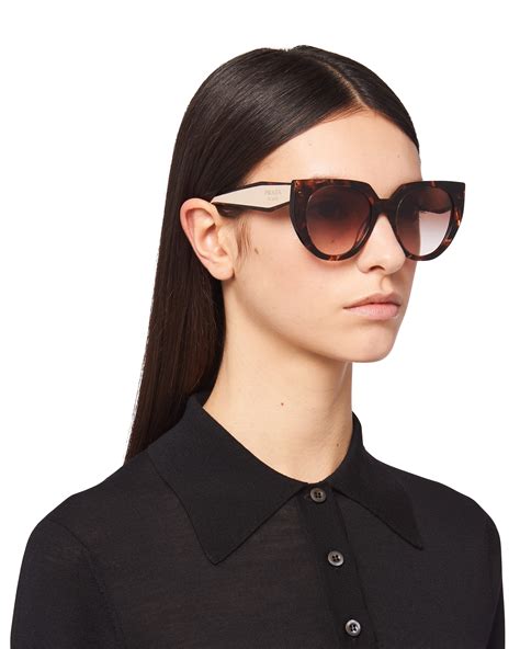 prada sonnenbrille etui|Women's Designer Sunglasses & Eyewear .